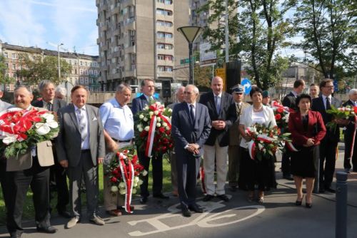 pomnik_lipiec3a.jpg